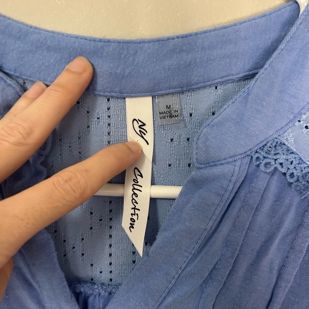 Women's NY Collections Blue Top, Size M - Picture 2 of 5